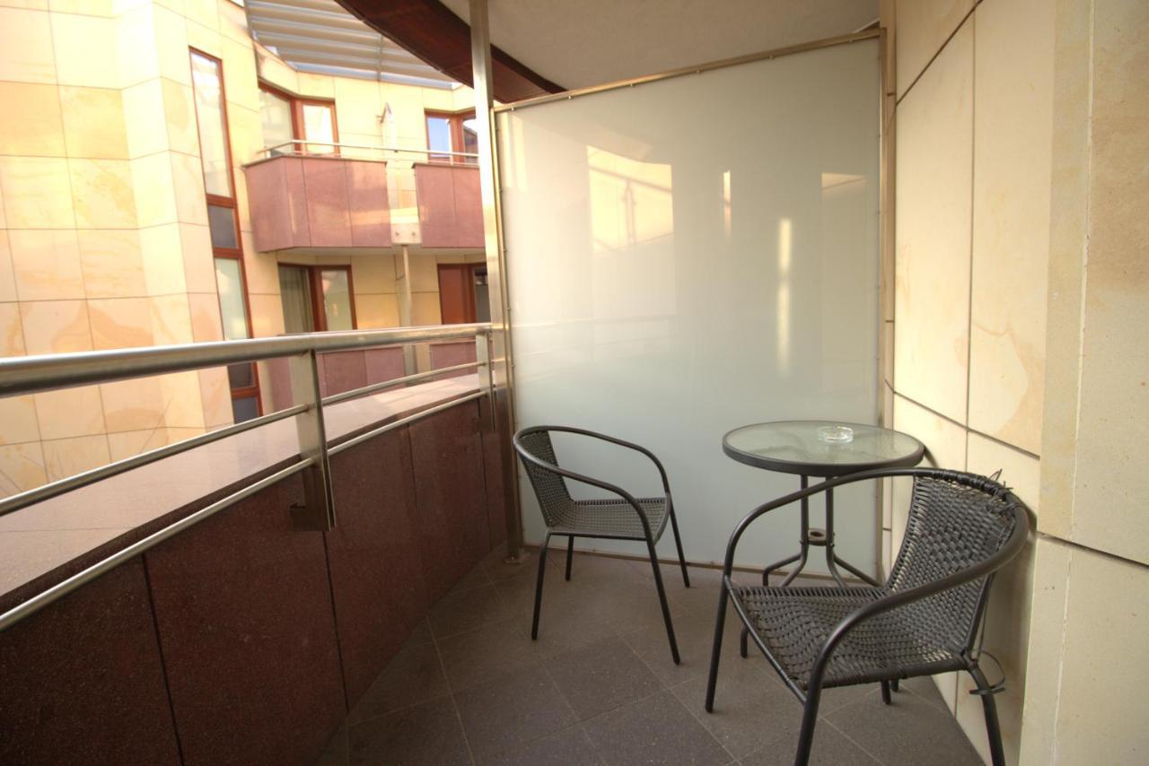 Lucky - Krawiecka Old Town Apartment *